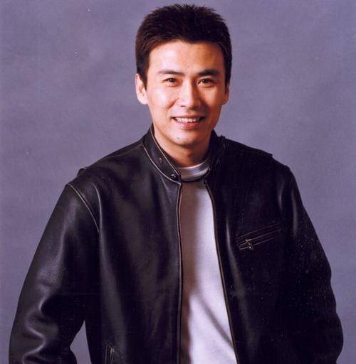 柳云龙90年代身家百万拍戏只是爱好结果成了谍战教父