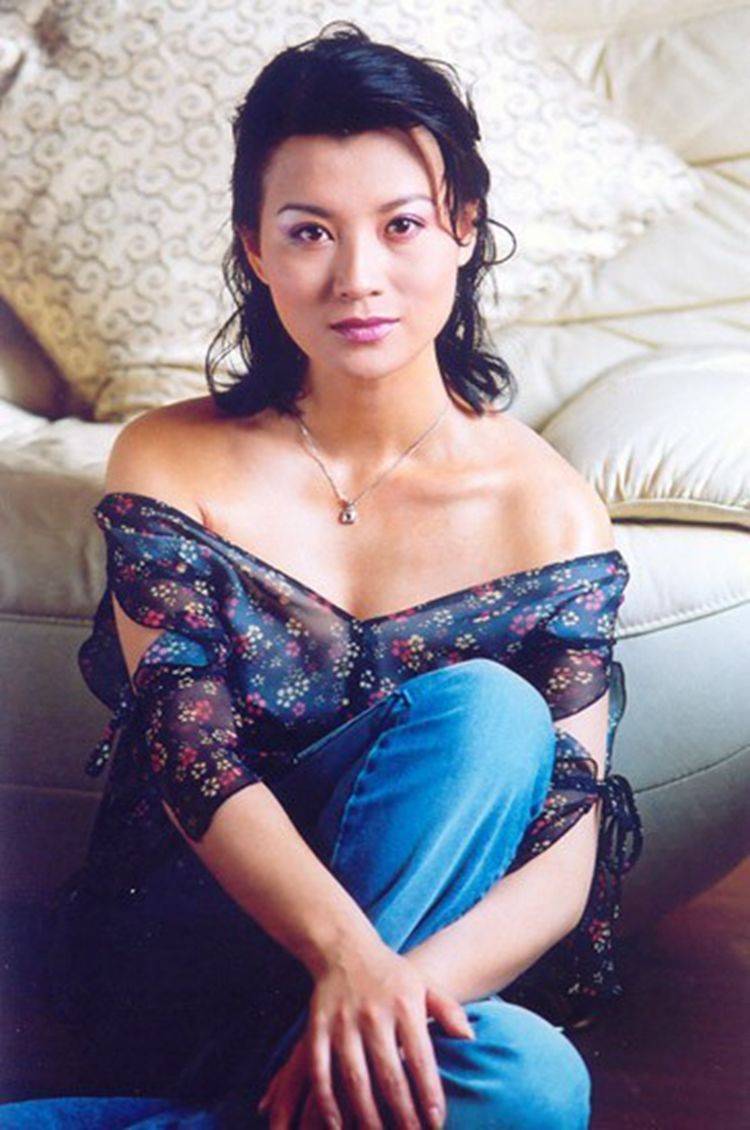 一切都离不开史兰芽对李幼斌的帮助事实上,张瑞琪原本是一名戏剧演员