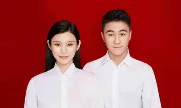 明星们的结婚证照 一眼看出谁最甜蜜