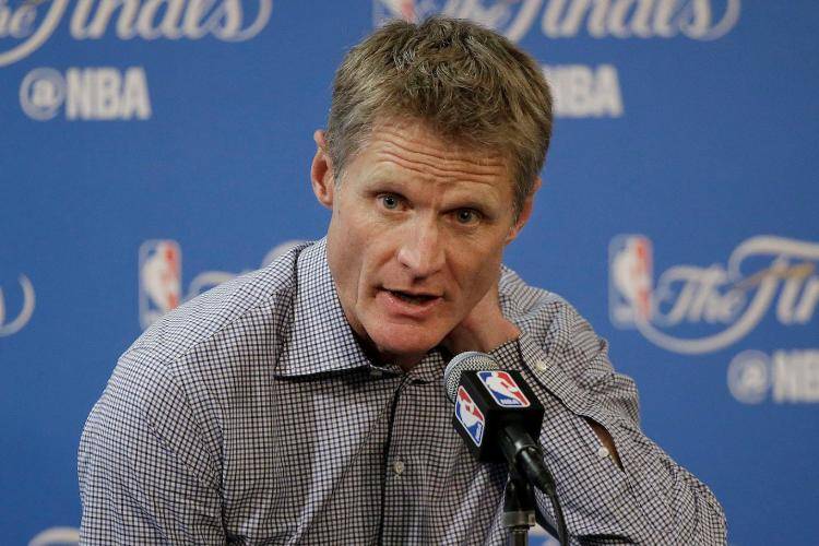 里滕豪斯被判无罪雄鹿队召开会议nba众将抗议罢赛要来了