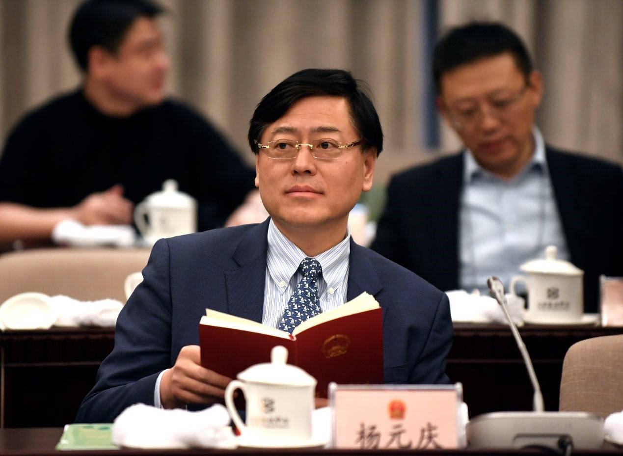 68亿元年薪,手里还有价值近百亿的股份,堪称打工人的天花板_杨元庆