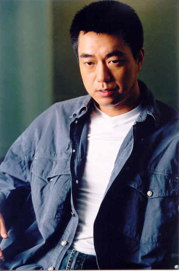 董勇在《中流击水》中饰演"李大钊",他的戏外人生也很精彩?