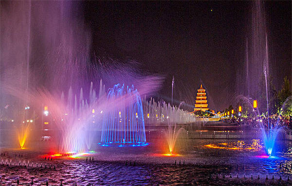 西安龙岩景观喷泉厂家告诉你西安最大音乐喷泉在哪里?