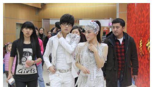 玖月奇迹离婚的原因,从恋爱到结婚16年,王小海坦心声_王小玮_感情