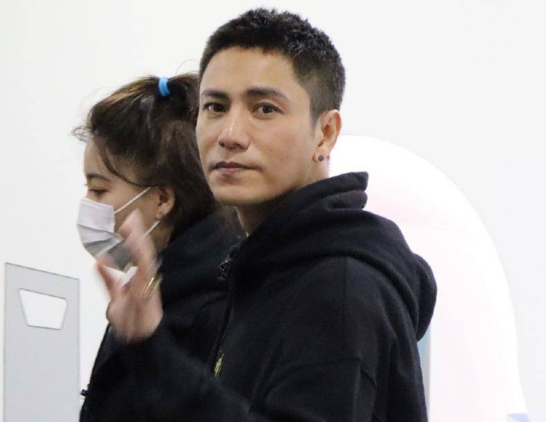 陈坤现身b站扫楼,少年感十足的寸头造型,简直是"邻居大哥哥"_发型