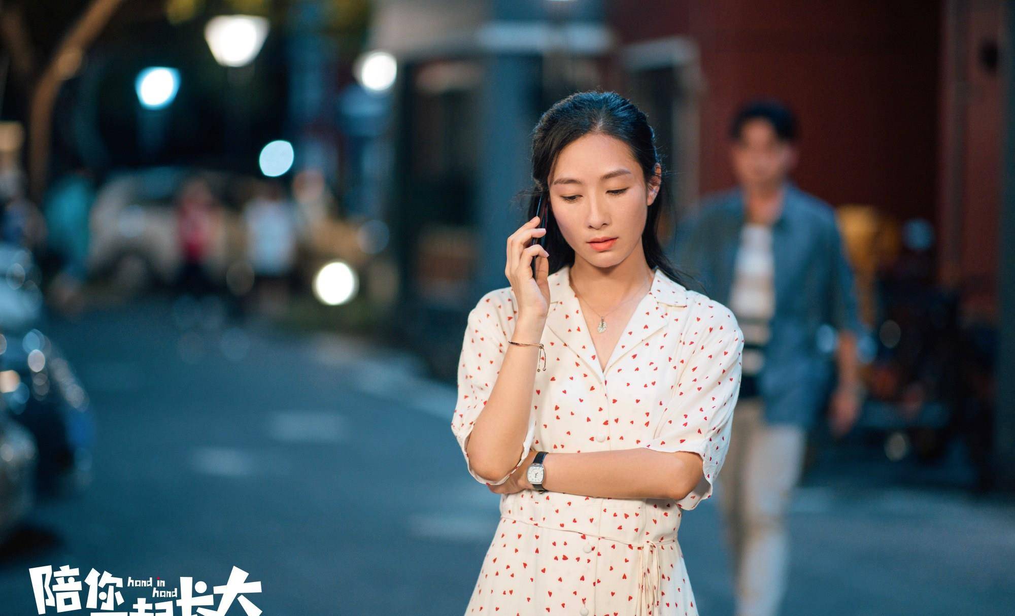 《陪你一起长大》中,陶昕然携手刘涛和胡可等人,上演不一样的都市
