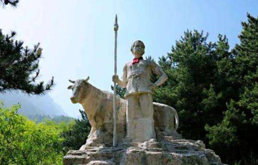 和王二小一起放哨亲眼目睹其牺牲的史林山默默为他守墓58年