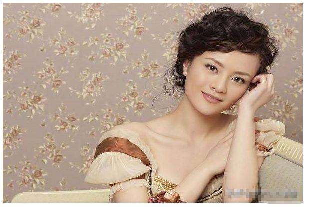 原创她是北影四朵金花之一国际影后春晚演梅婷小姑子却不温不火