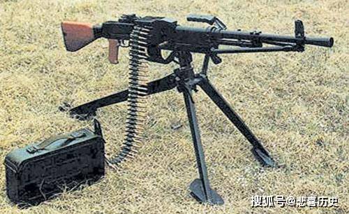 原创中国仿制前苏联sg43中型机枪而生产的重机枪53式762毫米重机枪