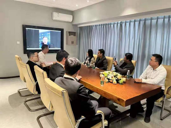 林锦辉,董事陈凡及各部门主管;立桐资本创始人ceo王玲,合伙人卢烁栋