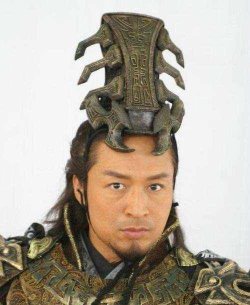 从武力值看,冉闵勇猛绝伦,最后万余步卒被数十万鲜卑骑兵包围,前燕
