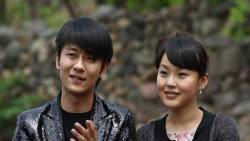 《橘子红了》,在剧中他扮演了愤青"古沛帆";还有在陈坤和周迅合作拍摄