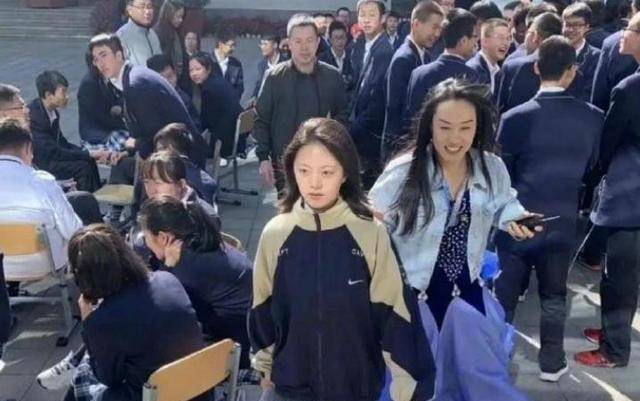 原创赵今麦高中素颜照曝光曾就读沈阳名校学霸人设遭质疑