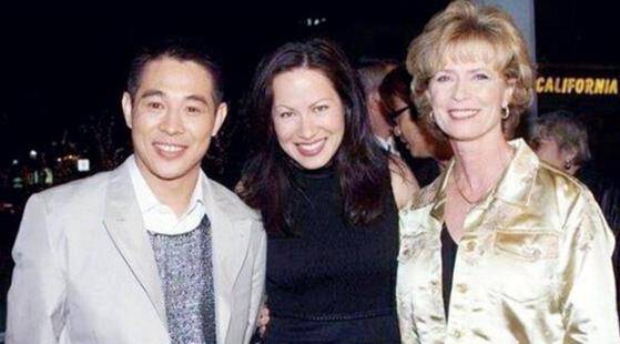 琳达与李小龙1963年开始交往,65年儿子李国豪出生,69