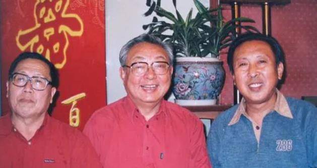 他是郭德纲的干爹,3次助德云社起死回生,廉春明到底是什么来头_马季