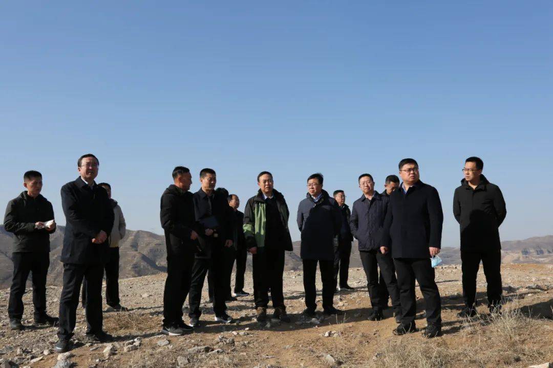 县委常委,万家寨镇党委书记王立,政府副县长郭秀红,梁震宇等县领导就