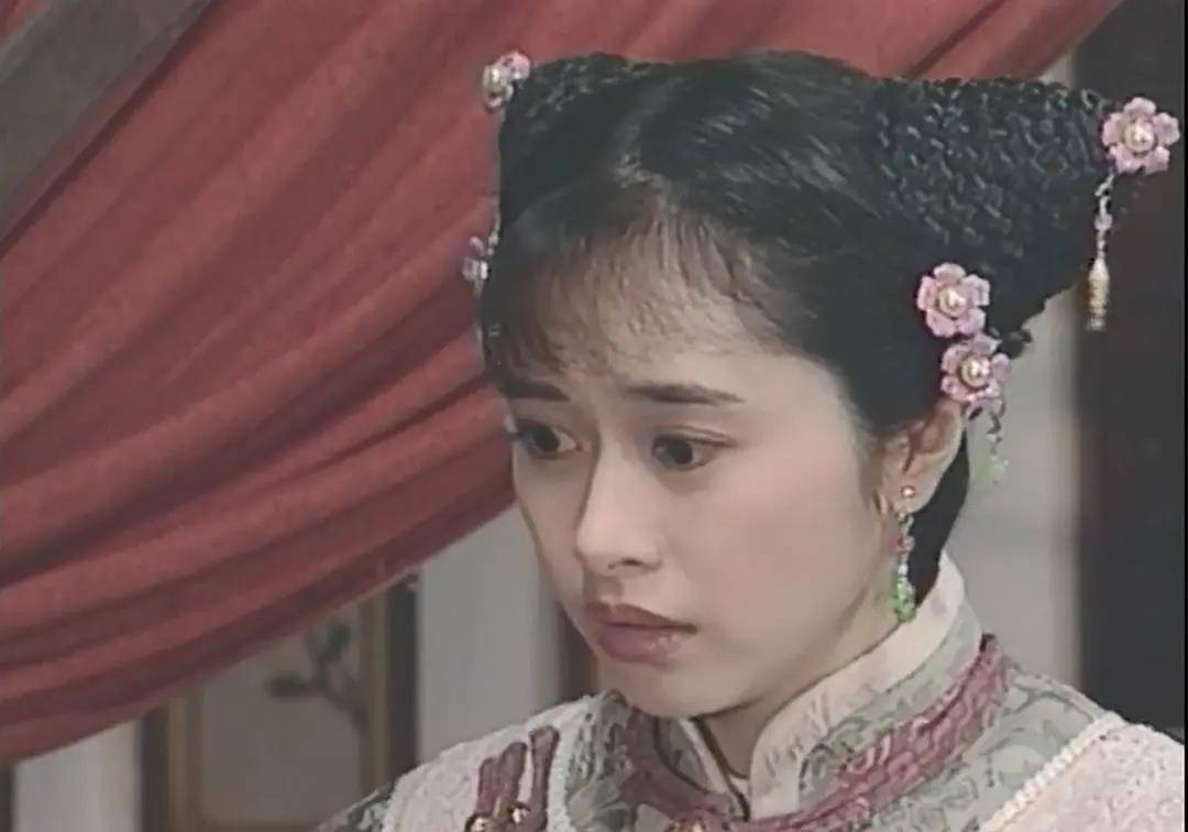 原创最美钟灵何美钿仅用笑眼弯弯就俘获了观众的心