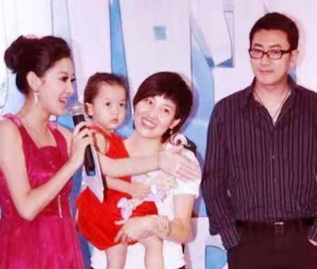 鲁健郑天亮夫妇,同一屋檐下分居16年,孩子让岳父岳母