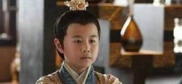可后来,渐渐长大的刘恭,知道自己并非是张嫣的亲生儿子,于是骂道:"