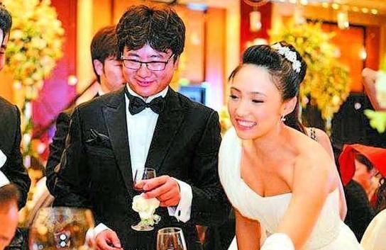 她24岁嫁入豪门,却婚内出轨与情妇谋骗丈夫钱财,29