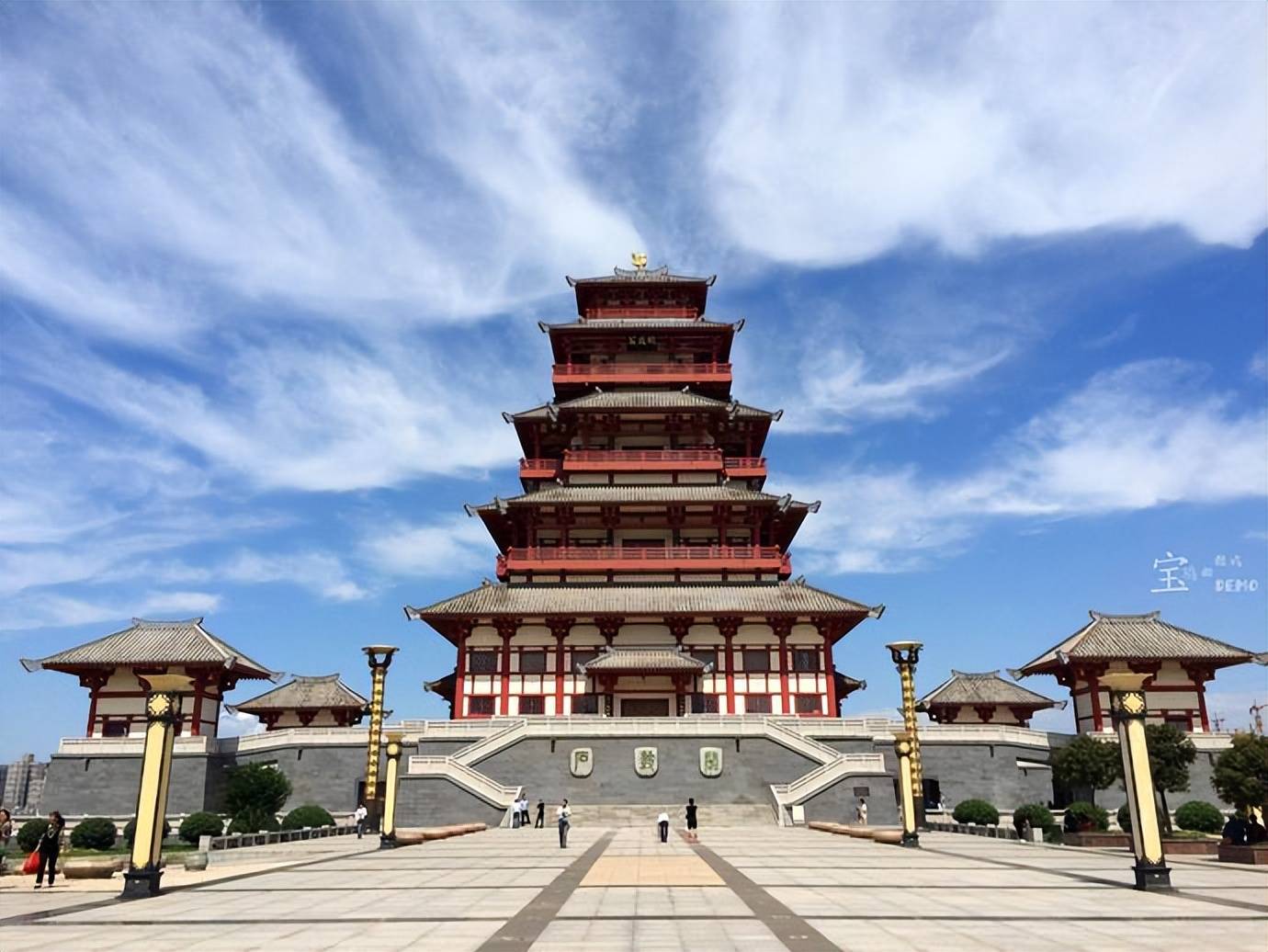 炎帝影视基地,西府老街,大水川,九龙山景区为主,让您在感受周秦文化