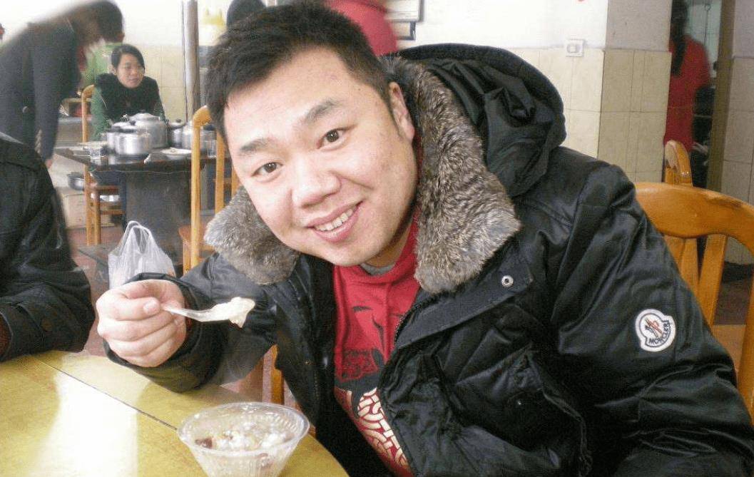 他凭《武林外传》一炮走红,后患癌恐变哑巴,后暴瘦