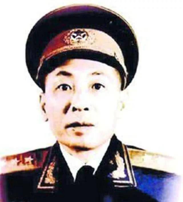 将军未战死沙场,却被3农民谋财害命,叶飞:血债血