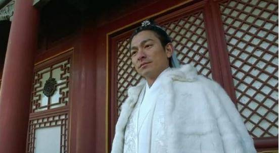 第三个就是刘德华演的叶孤城,这个角色本来就是个很有魅力的人,所以找