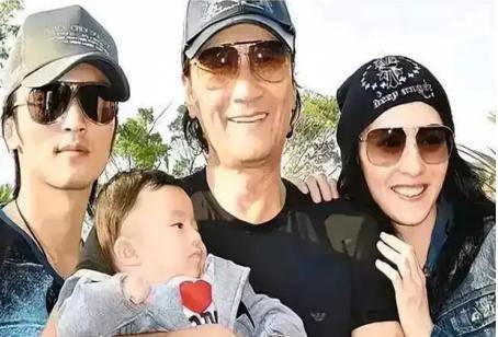 原创张柏芝三胎儿子生父是谢霆锋吗看谢贤怎么回答的