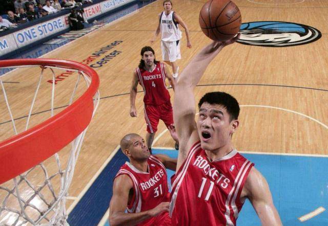 高人一等,而且技术也是榜单内最好的一位,当之无愧的中国篮球第一人