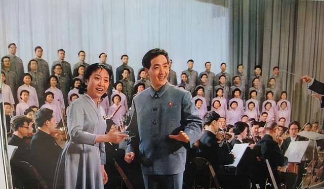 1995年,刘庆棠和孔力结婚了,婚后,他在北京创办了刘庆棠艺术学校,培养