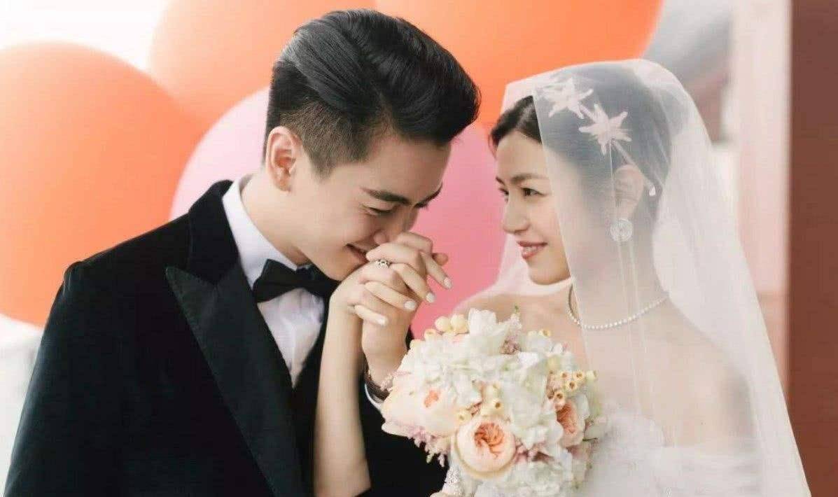 中的校园女神变成了《神雕侠侣》中的"小笼包"姑姑,想必陈妍希本人