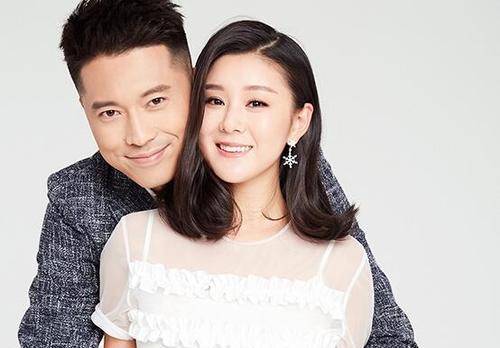 但虽然王雷是李小萌的初恋,可是在李小萌之前,王雷还谈过几场恋爱.
