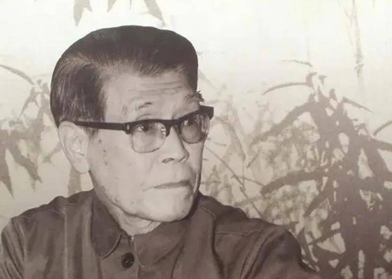 他当过重工业部部长,致力于平反冤假错案,晚年担任中顾委委员_王鹤寿