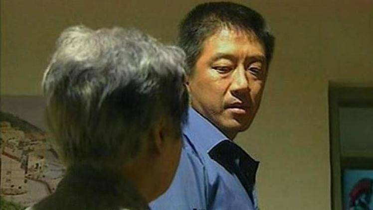 原创丁勇岱3年筛沙工42岁凭白宝山爆红55岁被骗拍裸戏