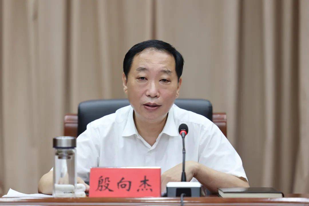 区委副书记,区长郭康伟,区人大常委会主任李东升,区政协主席田志武,区