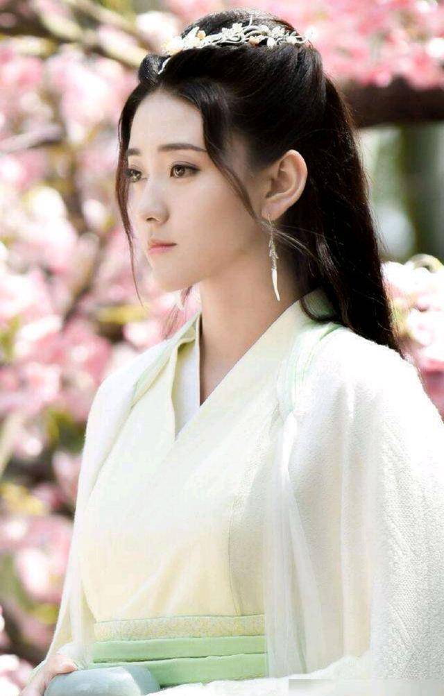 还有就是"小鱼儿&铁心兰&花无缺&苏樱.这四个人的感情纠缠了.