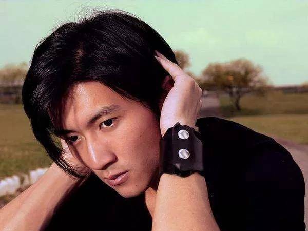 爱最大谢霆锋 来自搜狐网