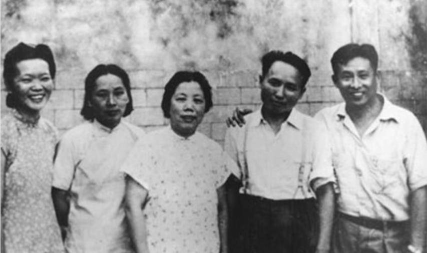 原创1941年与丈夫久别的曾宪植回到延安推开门却看到一位陌生女子