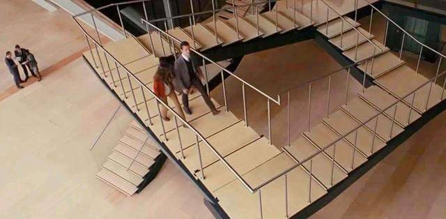 求解梦境,从高陡长梯走下的恐惧与心灵探索 求解梦境,从高陡长梯走下的恐惧与心灵探索