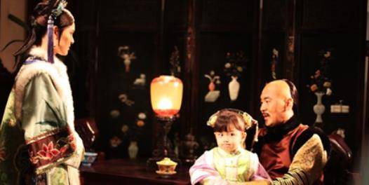 《甄嬛传》温宜公主为什么是嫡亲公主,她的母亲是曹贵人不应该是庶出
