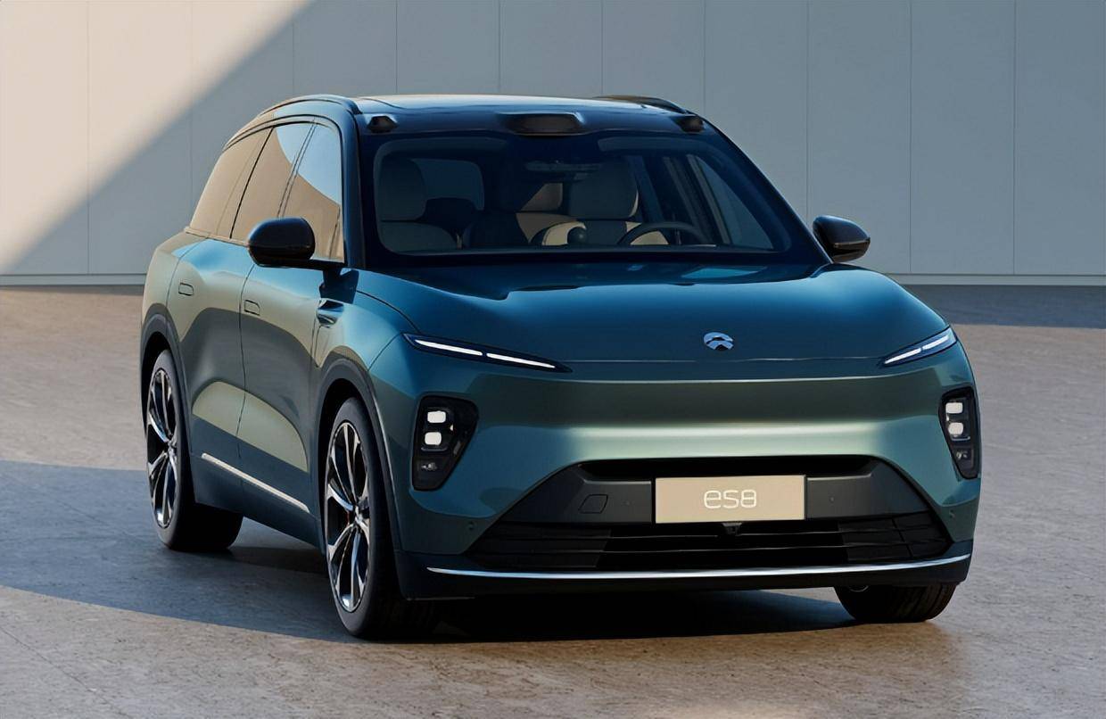 原创
尺寸加长、配置增多,全新蔚来ES8起售价上调4万值吗?2 原创
尺寸加长、配置增多,全新蔚来ES8起售价上调4万值吗?2