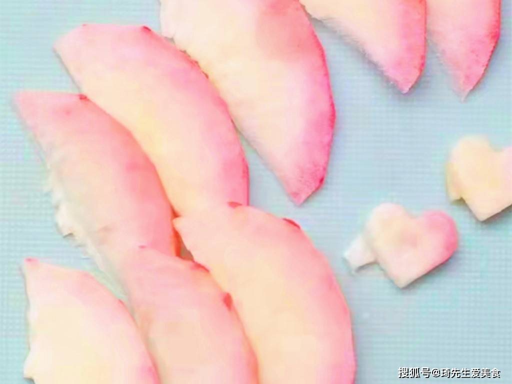 教你制作美味“桃子果冻”：爽滑Q弹香甜可口开云 开云体育可爱颜值爆表(图4)