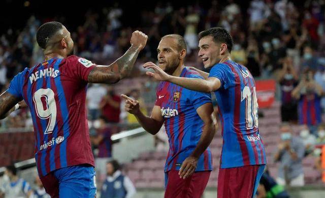 ���������ˣ�31��ǰ��ܾ���н+�����+�����Կ��꣬����λ ...