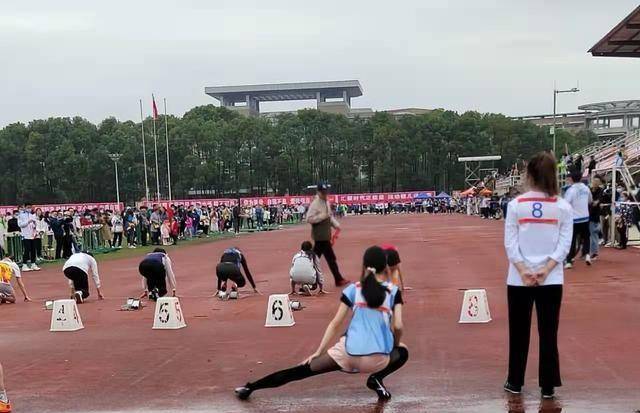 雷竞技RAYBET“运动媛”事件反转知情人出面为女生澄清穿原因发人深省(图6)