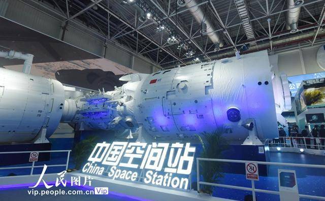 中国空间站组合体展现舱表态十四届中国航展