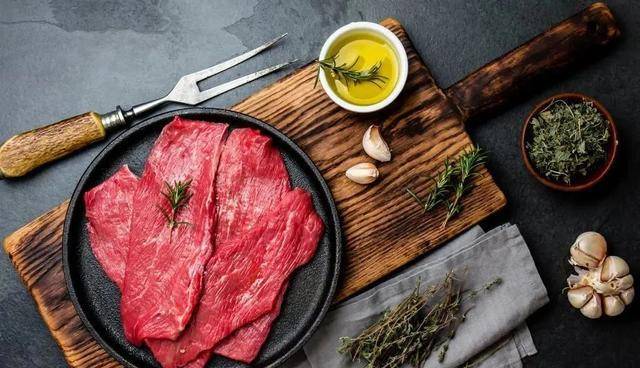 买牛肉，伶俐人专挑那6个部位，肉摊老板：一看就是内行，实会吃