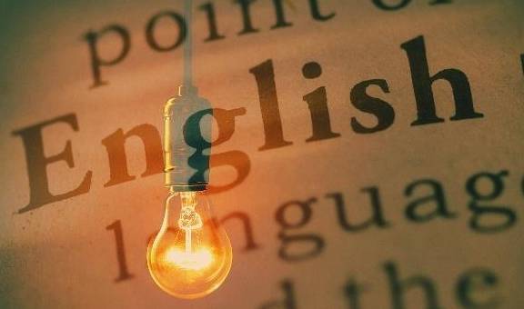 下面我们来探讨一下为什么高中三年，我们却没能学好英语？面对高考心有