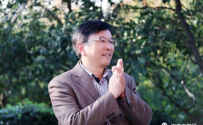 喜来乐 尊重汗青 升华艺术-旁观片子《满江红》后的一些思虑