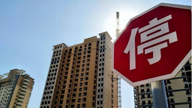 又有两家“百强房企”爆雷，下半年偿债顶峰来了？